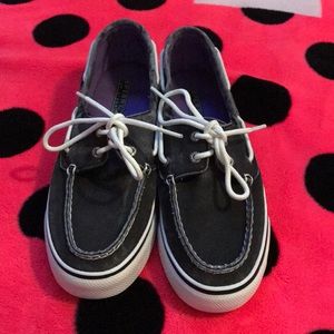 women’s black sperry’s